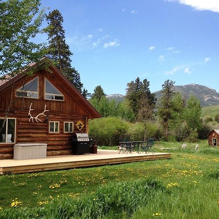 Grandpa'S Cabin Villa Gardiner Exterior photo